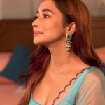 Tina Datta Instagram - In badalte haalato ka saamna kaise karegi Surili? Dekhte rahiye #HumRaheNaRaheHum Somvaar se Shukravaar shaam 7:30 baje sirf @sonytvofficial par . . . @swastikproductions @rahultewary @sktorigins @g3gill #SomvaarWithSurili #EklaChaloRe #WarriorPrincess #sonyentertainmenttelevision #gratitude #instagood #surili #instadaily #tinadatta