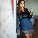 Tina Datta Instagram - Mausam hai bada hi suhana, Lage pyaara sa ruhana… Yuh lamho ki baaton mein, Dil ne dekha saawan mein sitaro ka chamakna!! . . . #EklaChaloRe #WarriorPrincess #TinaKaStyle #fashion #style #lookbook #stylefile #weekend #partymood #monsoon #tinadatta