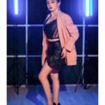Tina Datta Instagram - I often wonder, Why the skies thunder? Is that some blunder? Ohh, I often wonder!! Clapping at my own poems... . . . #EklaChaloRe #WarriorPrincess #TinaKaStyle #fashion #style #ootd #ootdfashion #stylefile #tinadatta