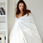 Tripti Dimri Instagram – Blanket on, too hot..
Blanket off, too cold..
One leg out, PERFECT 🤍

📷 @sashajairam 

@richellefernandes @souravroy_1999