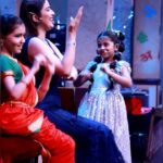 Vaidehi Parashurami Instagram - ‘मी होणार सुपरस्टार-छोटे उस्ताद २’ शनि-रवि रा. ९:०० वा. Star प्रवाह वर... #MiHonarSuperstar #ChhoteUstad2 #StarPravah @sachin.pilgaonkar @adarshshinde @vaishalisamant @thessarapalekar @parashuramivaidehi @raviraaj_music @vishwajeeetjoshi @avinashchandrachud @avinashvishwajeet @maithilivj