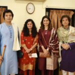 Vaidehi Parashurami Instagram - Some Green Room Moments | CONFLUENCE CLASSICS | 15th July 2023 . . #confluenceclassics #afieldprodns #afieldproductions #zakirhussain #rakeshchaurasia #vaidehiparshurami Shanmukhanand Auditorium, Kings Circle, Matunga East