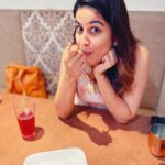 Vaidehi Parashurami Instagram - The amount of sugar I consume everyday has made me a sweetheart! 😋 📸 @pratikvatkar #selflove #sweettooth #fridaymood #cheatday #cheatmeal #loveforfood