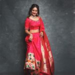 Vaidehi Parashurami Instagram - ‘मी होणार सुपरस्टार - छोटे उस्ताद पर्व २’ GRAND PREMIERE आज आणि उद्या रात्री ९ वाजता, फक्त @star_pravah वर Outfit by @navinyas_handloom Jewellery by @kushalsfashionjewellery Footwear by @stoffastyle Styled by @sayali_vidya Assisted by @wranshaaayyy Hair by @nilampatel12 Make up by @vinayak_makeup Personal Assistant @mr.asalm_khan_46 Managed by @prernaasuryawanshi Assisted by @poojatayde Captured by @shrutisbagwe