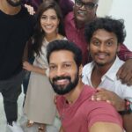 Varalaxmi Sarathkumar Instagram - #maruthinagar from today on @ahatamil A film close to all our hearts..a beautiful bond that was created among friends..❤️ Thank you to my lovely costars @actorarav @santhoshprathapoffl @vivek_rajgopal @yazar_christopher and my darling @mahatofficial You have made this movie and unforgettable memory.. Get ready to watch another edge of the seat investigative thriller from our ace director @filmmaker_dayal_padmanabhan With love from us to you.. watch it now.. Streaming on @ahatamil Enjoy.. #newrelease #newmovie #tamilcinema #friendship #movies #thriller #crimefiction #trending #trendingreels #funnyvideos #funny #instagram #instareels #friday #fridayvibes #fridayrelease #weekend #weekendplans Chennai, India