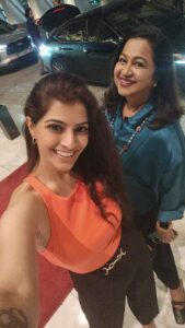 Varalaxmi Sarathkumar Instagram - Girls just wanna have fun.. 
Jumping on the trend..but our version of it..hehe..

#dubai Part 1

Thank you @gtholidays.in as usual a hassle free..well planned trip..absolutely a pleasure traveling with you guys..

@anantaradowntowndubai thank you for hosting us..

#travel #travelreels #travelgram #dubai #girlstrip #holiday #crazy #funnyreels #trending #trendingreels #vacation #dubaidiaries #i❤️dubai