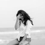 Varalaxmi Sarathkumar Instagram - “You, yourself, as much as anybody in the entire universe, deserve your love and affection.” – Buddha Happy Valentine’s Day..❤️ Love yourself.. only then will you be able to love others.. #spreadlove #love #valentines #valentinesday #trending #trendingreels #lovethissong #❤️ #happyvalentinesday #loveyourself Makeup @vikrammittal5 Hair @sridhar.hair Styled by @jayalakshmisundaresan Shot by @kiransaphotography @kiransa Asst @soniya_sri_np @k.prabu.1993