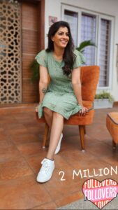 Varalaxmi Sarathkumar Instagram - Any excuse to dance.. And this reason is an awesom one.. #2million #followers Thank you so much for all the love ❤️ u shower on me..I do this just to see u guys smile and enjoy urselves..that makes me happy.. Sharing all this with u guys makes me feel more connected and closer to you all..a little part of me out there for u to witness.. will continue to make u all proud.. Love you all so much..❤️❤️❤️😘😘😘 Sending you all bigs hugs and kisses all the way.. #love #fans #fanfamily #reelsinstagram #reels #lovemyjob #lovemylife #reelfamily #dance #happy #fun #gratitude #blessed #grateful #trending #instagramfamily #instalove