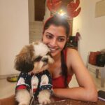 Varalaxmi Sarathkumar Instagram - Ho ho ho.. #merrychristmas #happyholidays #love #christmasdecor #christmaseve #friends #dinner
