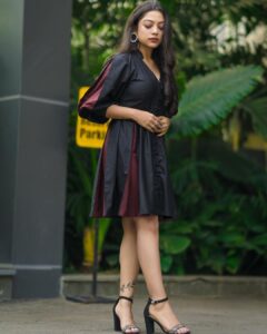 Varsha Bollamma Instagram - Black Friday 🤓
.

Styled by @officialAnahita 
Outfit: @bodhilifestudio
Rings: @amosh_in
Pic: @_anupphotography