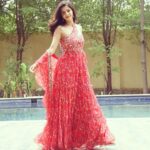 Vedhika Instagram - 🌷 Wearing @silkybindraofficial