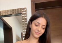 Vedhika Instagram - 🍾 P.S I hardly drink 😛