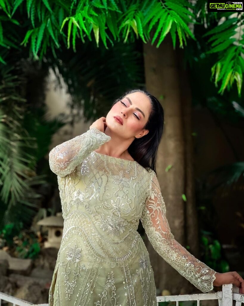 Veena Malik Instagram - #💫❤️