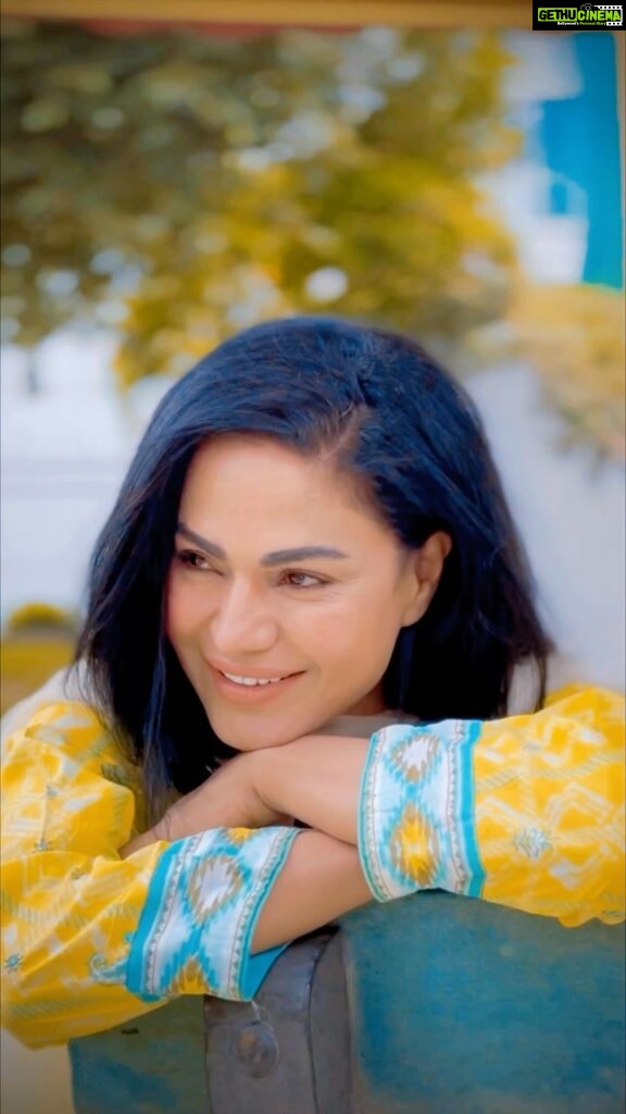 Veena Malik Instagram - #veenamalik #falaktakchalsaathmere👫👨‍❤️‍👨❤️ #🦋❤️