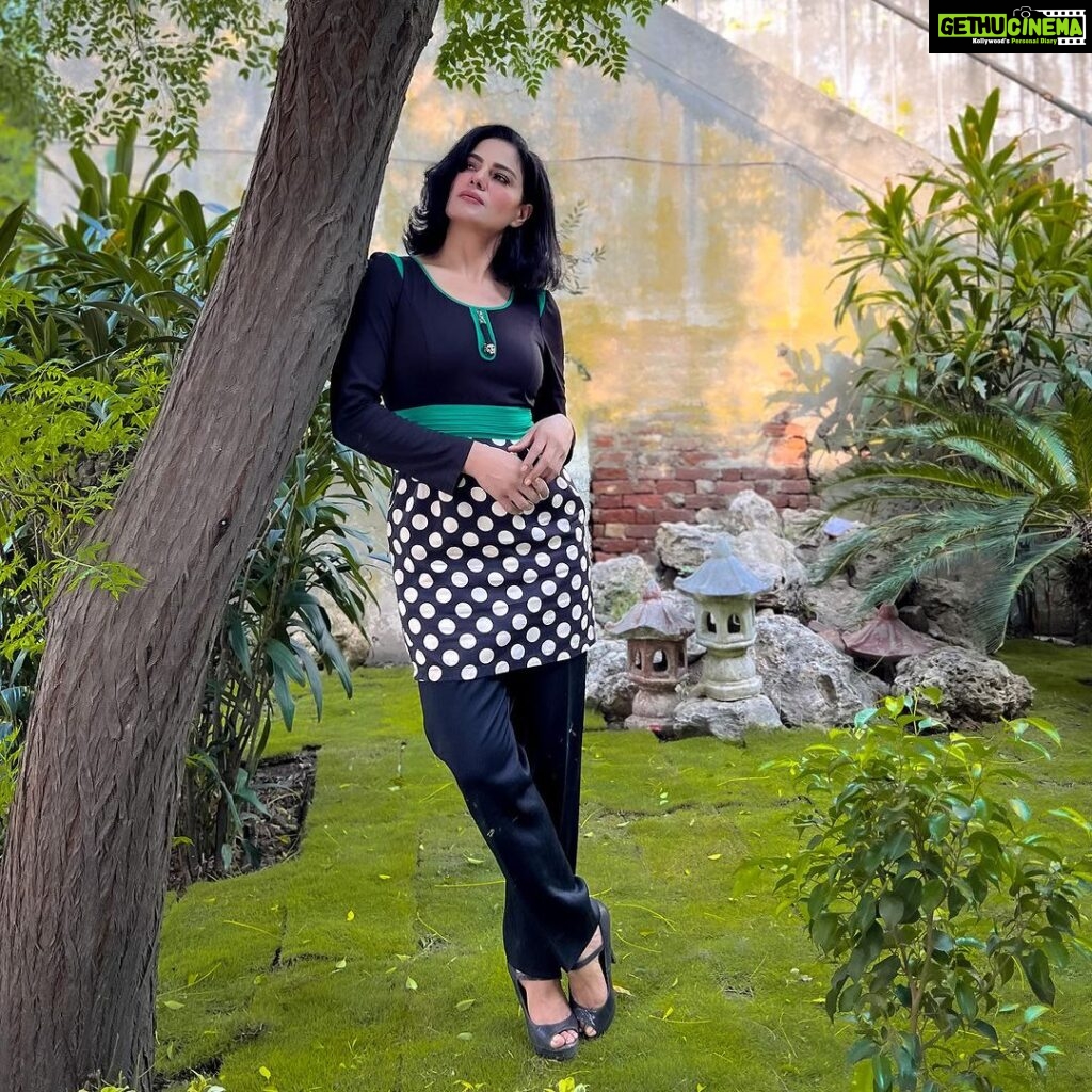 Veena Malik Instagram - #☘️☘️☘️