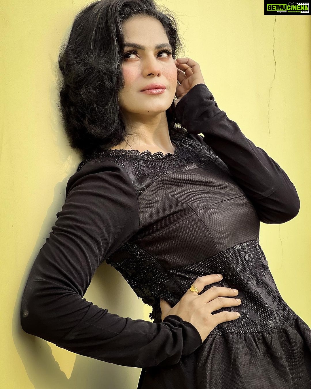 Veena Malik - 4.5K Likes - Most Liked Instagram Photos