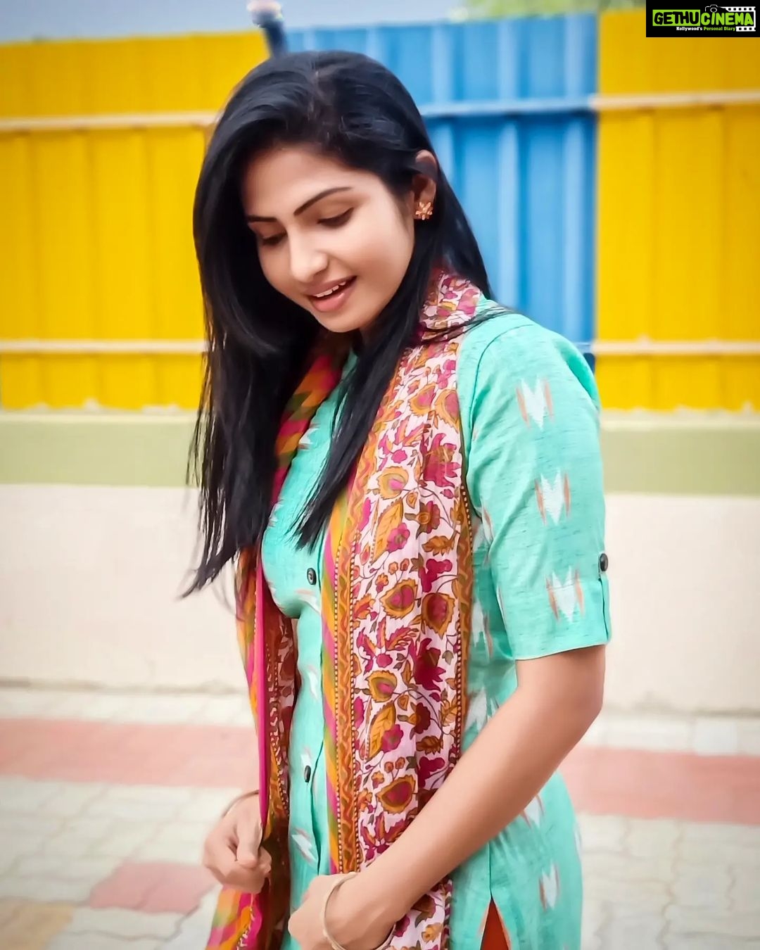 Venba Instagram - Let your smile be your confidence and happiness at work š¤©šāļø #love #explore #instalike #beautiful #bhfyp #followforfollowback #likesforlike #art #photooftheday #followme #smile #happy #instagram #nature #style #life #myself #likeforfollow