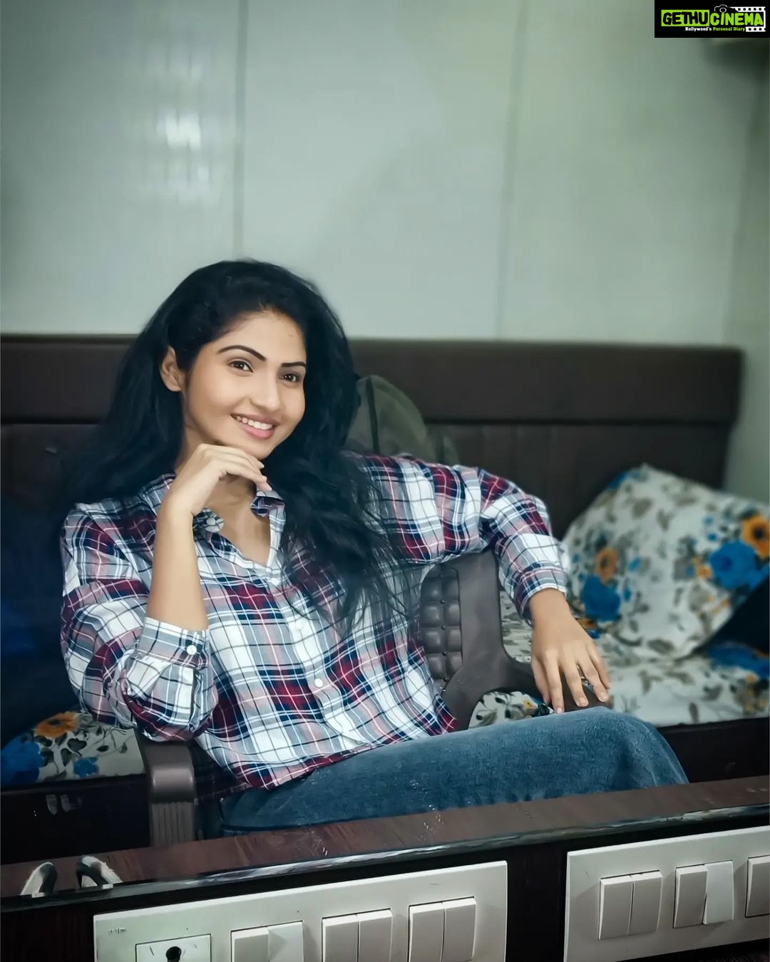 Venba Instagram - Vanity clickzzz π·β #love #smile #explore #instalike #beautiful #bhfyp #followforfollowback #likesforlike #art #photooftheday #followme #smile #happy #instagram #nature #style #life #myself #likeforfollow