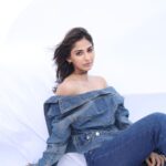 Vidhi Pandya Instagram - Are you making choices from a place of fear? Or a place of courage? ⛈️🧿 #beuniquelyyou #love