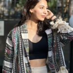 Vidhi Pandya Instagram - Caption on the last slide. 🤍 Wearing - @hellyshahofficial ‘s gift 😅💝 Clicked by the pro - @tanyasharma27 🌻😘 #beuniquelyyou #love