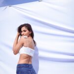 Vidhi Pandya Instagram - Your energy introduces you. 🧿 HMUA - @makeupbynidhhikaushal 📸 - @smileplease_25 #beuniquelyyou #love #energy #positiveenergy #soul #soulawakening