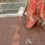 Vidisha Instagram – Let me show you a glimpse of a place where you’ll always manage to find serenity in the middle of chaos. ‘The ghats of Ganges ’ in the oldest living city, my city ‘Varanasi’ (Benaras).
.
.
#ganges #auspicious #varanasigirl #vidisha #ghatsofvaranasi #ghats #travel #serene #vidishasrivastava Varanasi, Uttar Pradesh, India