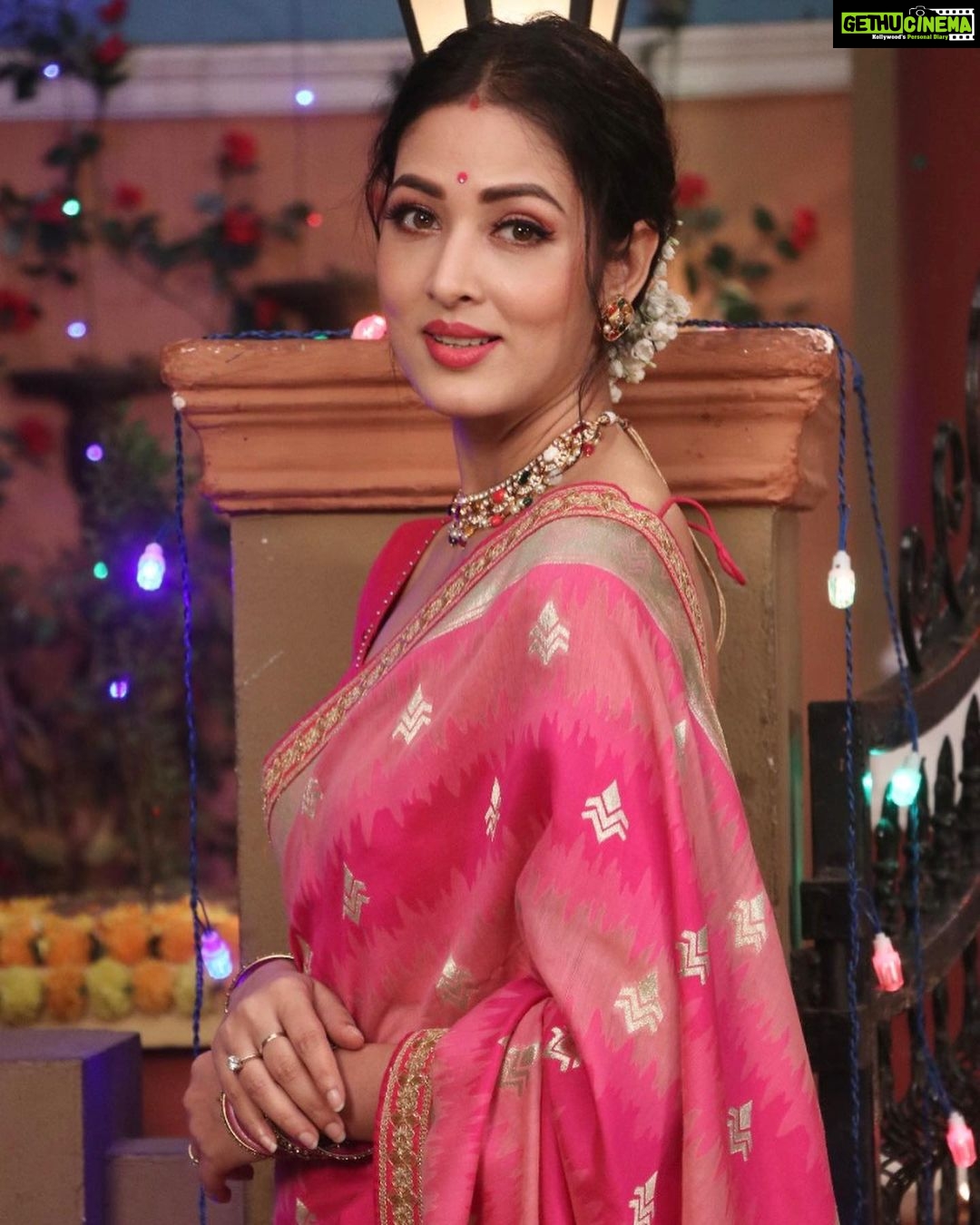 Vidisha - 11.8K Likes - Aap sabhi par Maa Lakshmi ki Kripa bani rahe !! Happy Deepawali !!🪔
.
.
.
.
.
#diwali #festival #festivevibes #deepawali #shubhlabh #indian #tradition #traditional