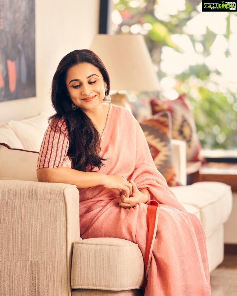 Vidya Balan Instagram - When the test shots land up being the final shots 📸 Saree - @anavila_m Hair - @bhosleshalaka Makeup - @harshjariwala158 Styling - @who_wore_what_when Photography- @rohnpingalay