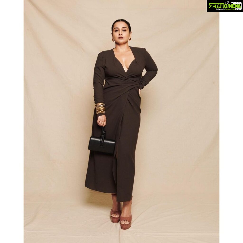 Vidya Balan Instagram - @balanvidya Dress - @zara Shoes - @aldo_shoes Bag - @ahikozaofficial Hair - @bhosleshalaka Makeup - @harshjariwala158 Styling - @who_wore_what_when Fashion Team - @d.shubham_j @rju.ne Photography- @anurag_kabburphotography #vocalforlocal #womenswear #womenstyle #womensfashion #bollywood #womensweardaily #instafashion #instastyle #fashionwear #beauty #whoworewhatwhen #bollywoodcelebrity #celebrityspotting #celebritystyle #celebritystylist #stylediary #styleblogger #fashiondesign #VidyaBalan #bollywoodfashion #bollywoodstyle #bollywoodcelebrites #bollywoodceleb #moviepromotion #whoworewhatwhen #filmpromotions