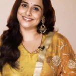 Vidya Balan Instagram - Raksha Bandhan #ContestAlert! Have a memory of you & your sibling close to your heart? 😌 Head over to TTK Prestige’s story highlights, tap on “Add Yours” and share away! Lucky winners to win exciting vouchers from Prestige❤️ P.S. - Don’t forget to tag TTK Prestige & use #SiblingBites to make your entry eligible for the contest! P.PS. - Contest live till 30th August, 6pm. . . . #rakshabandhan #contest #siblings #prestige #ttkprestige #prestigelifestyle #smartkitchen #smarthome #easytouse #musthavekitchenappliance #innovation
