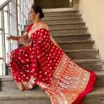 Vidya Balan Instagram – Sari, stairs ahead ❣️🤪

Sari: @silkmarkindia
