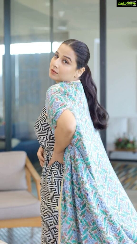 Vidya Balan Instagram - Chaos, drama, yet ready for camera 🤷🏻‍♀️