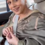 Vidya Balan Instagram - #caraoke him & her! Who else is this talented!!! 😜🎙️🚗 Saree: @lajjooc
