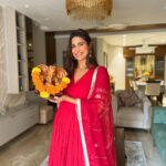 Aahana Kumra Instagram - Grah Pravesh on Ganesh Chaturthi 💕👯‍♀️🫶🙏🌺🏡🌻 #ganpatibappamorya #ganeshchaturthi . . . . #ganpati #ganpatidecoration #ganpatifestival #aahanakumra Mumbai - मुंबई