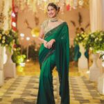 Aahana Kumra Instagram - Joote do paise lo 💚💚💚 Simple math hai 👞🛼= 💸💰 #mondaymood . . . . #monday #mondaymotivation #monday #girlfriends #weddingseason #weddingphotography #weddingportraits #saree #sareelove #sareenotsorry #sareelover Rudrapur, Uttarakhand