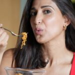 Aahana Kumra Instagram - #ContestAlert ! Aa gaya #ChingsHotGarlicNoodlesChallenge! 🔥 Win an amazing #Chingshamper & a chance to be featured on Ching’s social media pages in just 3 steps! 🎁 Step 1: Cook a pack of yummy & hot Ching’s Hot Garlic Noodles. 🍴 Step 2: Record a video of you slurping, enjoying & savouring each sizzling bite of noodles. 🎥🫦 Step 3: Upload this video on your Instagram page & tag @chingssecret and use hashtag #ChingsHotGarlicNoodlesChallenge to your caption #️⃣🍜 #ChingsSecret #ILoveDesiChinese #ChingsHotGarlicNoodle #ParticipateNow #Challenge #contest India