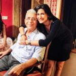 Aahana Kumra Instagram - It’s my sir’s birthday!! Happiest birthday @naseeruddin49 sir! Love you to the moon and back 💕🫡🦋🎁🍿🎂🎉🎈##happybirthdaysir #happybirthday #birthdayboy . . . . #birthday #birthdaywishes #birthdaycake #naseeruddinshah #naseersir #happyhappy #love #teacher #aahanakumra Prithvi Theatre
