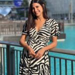 Aahana Kumra Instagram - Because being touristy needs no filters 🇦🇪🗼💕👯‍♀️🙌😻 Thank you Adarsh and @maanstrosity for such a great time in dubai 🇦🇪💕 #tacotuesday . . . . #tuesday #tuesdaymotivation #tuesdaythoughts #aahanakumra #dubai #dubaidiaries #dubailife #dubaimall #burjkhalifa #burjkhalifadubai #aahananindubai #tourist #tourism Dubai Mall