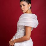 Aahana Kumra Instagram - As soon as you know how to trust yourself you will know how to live ⭐️ All dressed up for the @iwmbuzz digital awards 2023 🥂🫶 Outfit : @tanieyakhanuja Jewellery : @mkjewels_india Heels : @houseofprisca_ Photography : @karanhenry Styling : @juhi.ali Make up and hair : @makeup.artist.anusha #iwmbuzzdigitalawards2023 . . . . #aboutlastnight #alldressedup #awardsnight #awardseason #bestnegativelead #aahanakumra Mumbai - मुंबई
