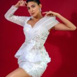 Aahana Kumra Instagram - Much like white, I’m a classic 🤍🕊️🦢🥂 All dressed up for the @iwmbuzz digital awards 2023 🥂🫶 @applausesocial @sonylivindia @juggernaut_in10 Outfit : @tanieyakhanuja Jewellery : @mkjewels_india Heels : @houseofprisca_ Photography : @karanhenry Styling : @juhi.ali Make up and hair : @makeup.artist.anusha #iwmbuzzdigitalawards2023 . . . . #aboutlastnight #alldressedup #awardsnight #awardseason #bestnegativelead #aahanakumra #avrodhthesiegewithin #awards #fashion #redcarpet #redcarpetready #tuesdaymotivation #tuesdaythoughts Mumbai - मुंबई