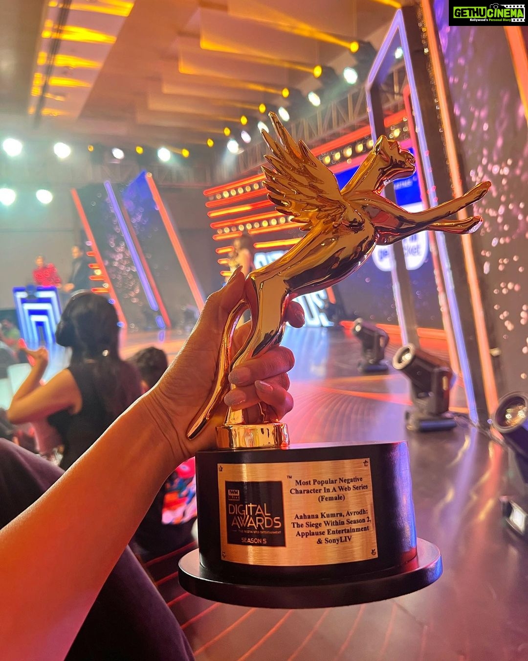 Aahana Kumra Instagram - And then there were the 🌟🌟 Thank you sooo much @iwmbuzz and my loving audiences for this wonderful honour! ❣️ My first attempt at playing a negative character and it’s garnered so much love 😂🫠 @samkhan you know I love you ❣️🙌 Everyone at @sonylivindia @applausesocial @sameern @jhavarpriya @segaldeepak @rajacharya1 @amarbirbajwa thank you for your support and love 🫶🥂❣️ #AvrodhTheSeigeWithin will always remain special for me! ❣️🌸🫶 📸 by : @anujmalkanphotography for the photos from the red carpet ❣️ @juhi.ali and @paragnm for being my number one cheerleaders 👯♀️🌸🙌 #bestnegativelead #awardsnight . . . . #awards #redcarpet #award #negativerole #avrodhthesiegewithin #aahanakumra #celebration #monday #mondaymood #mondate Mumbai - मुंबई
