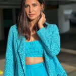Aahana Kumra Instagram - Jab zindagi Jung lagti hai Lad Leti hoon Rangmanch lagti hai Tamasha kar leti hoon 🩵🩵🩵 Make up and Hair : @varsshatilokani #thursdaythoughts . . . . #thursday #thursdays #thursdaymotivation #aahanakumra #blue #throwbackthursday #throwback Mumbai - मुंबई