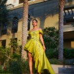 Aahana Kumra Instagram - Green is your Color🪲🪲 Your are Spring 🍃🍃 Dubai x @filmfareme Outfit - @baraviafashion @gulnarbaravia Jewellery - @gaiatreelabel Heels - @lodishoesindia Photography - @valeedanjumofficial Styled by- @juhi.ali Hmu- @makeupbyrosa.uae #awardsnight . . . : #awards #filmfare #uae #dubai #aahanakumra #filmfareme #fashion #actor Palazzo Versace Dubai