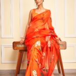Aahana Kumra Instagram - Satrangi re 🍊🧡🍊🧡 All dressed up for @dpiff_official Saree : @raw_mango Jewellery : @rubans.in Make up : @madhura_makeupnhair Hair : @nargis9052 Styling : @juhi.ali Photos : @priyamdhar Location : @studio.f6 #dadsahebphalkeaward . . . . #sareenotsorry #sareelover #sareelove #orange #aahanakumra #bestactress #dadasahebphalkeaward #tuesday #rubytuesday Mumbai - मुंबई