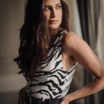Aahana Kumra Instagram - Spot the 🦓🦓 #throwbackthursday #thursday . . . . #aahanakumra #photoshoot #photography #portraitphotography #portriat #portraits #evening #eveningwear #fashion #fashionshoot Mumbai - मुंबई