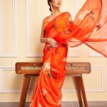 Aahana Kumra Instagram - Satrangi re 🍊🧡🍊🧡 All dressed up for @dpiff_official Saree : @raw_mango Jewellery : @rubans.in Make up : @madhura_makeupnhair Hair : @nargis9052 Styling : @juhi.ali Photos : @priyamdhar Location : @studio.f6 #dadsahebphalkeaward . . . . #sareenotsorry #sareelover #sareelove #orange #aahanakumra #bestactress #dadasahebphalkeaward #tuesday #rubytuesday Mumbai - मुंबई