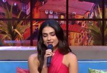 Aakanksha Singh Instagram - Some beautiful moments from @tksshowofficial @kapilsharma you were so kind 🥰 hope to see you really soon.. and thanks for that “aur” in the song ,that was the cherry on the cake .. Had a great time shooting for this one #thekapilsharmashow @sonytvofficial #aakankshasingh #reelkarofeelkaro #reelitfeelit #singingvideo #runway34 #runway34onapril29 #Runway34 #tkss #badeacchelagtehain