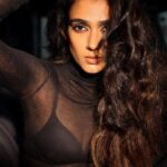 Aakanksha Singh Instagram – Black magic 🏴‍☠️🪄