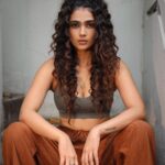Aakanksha Singh Instagram – That Brown girl 🍂👧🏼

📸 @pranav.foto 
💄💆🏻‍♀️ @makeup.artist.anusha 
👗🪄 @aishwarya128