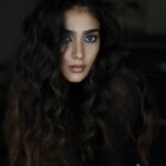 Aakanksha Singh Instagram – Hey you 👀 

📸 @pranav.foto 
 🪄 @aishwarya128 
💄💆🏻‍♀️ @makeup.artist.anusha 

#aakankshasingh